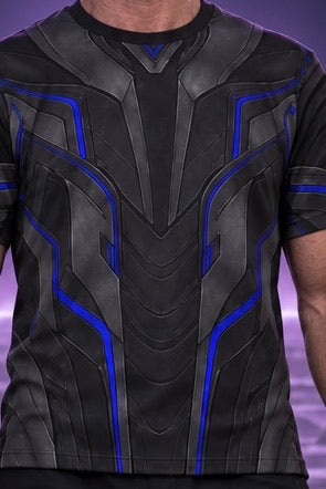 Obsidian Pilot Tee worn by Jay, garment detail